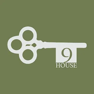9 House Aparthotel